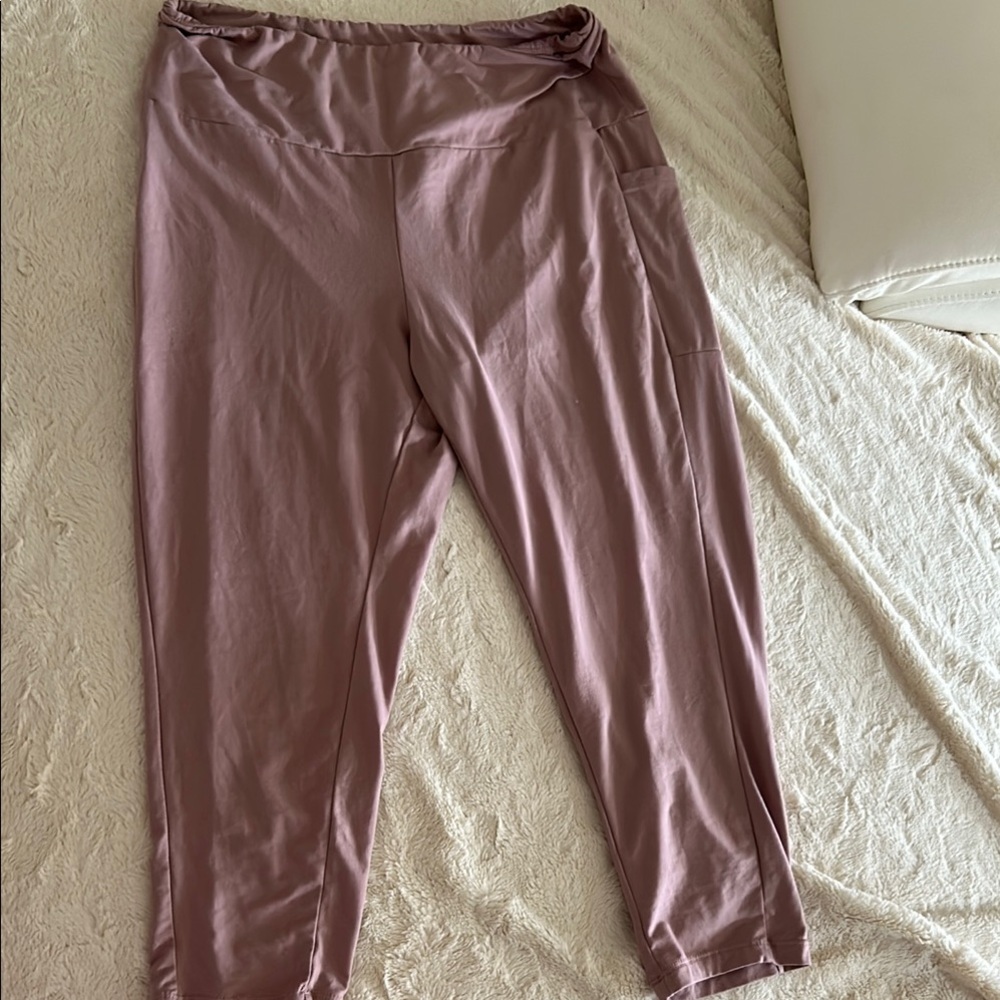 Mauve Capri Pants